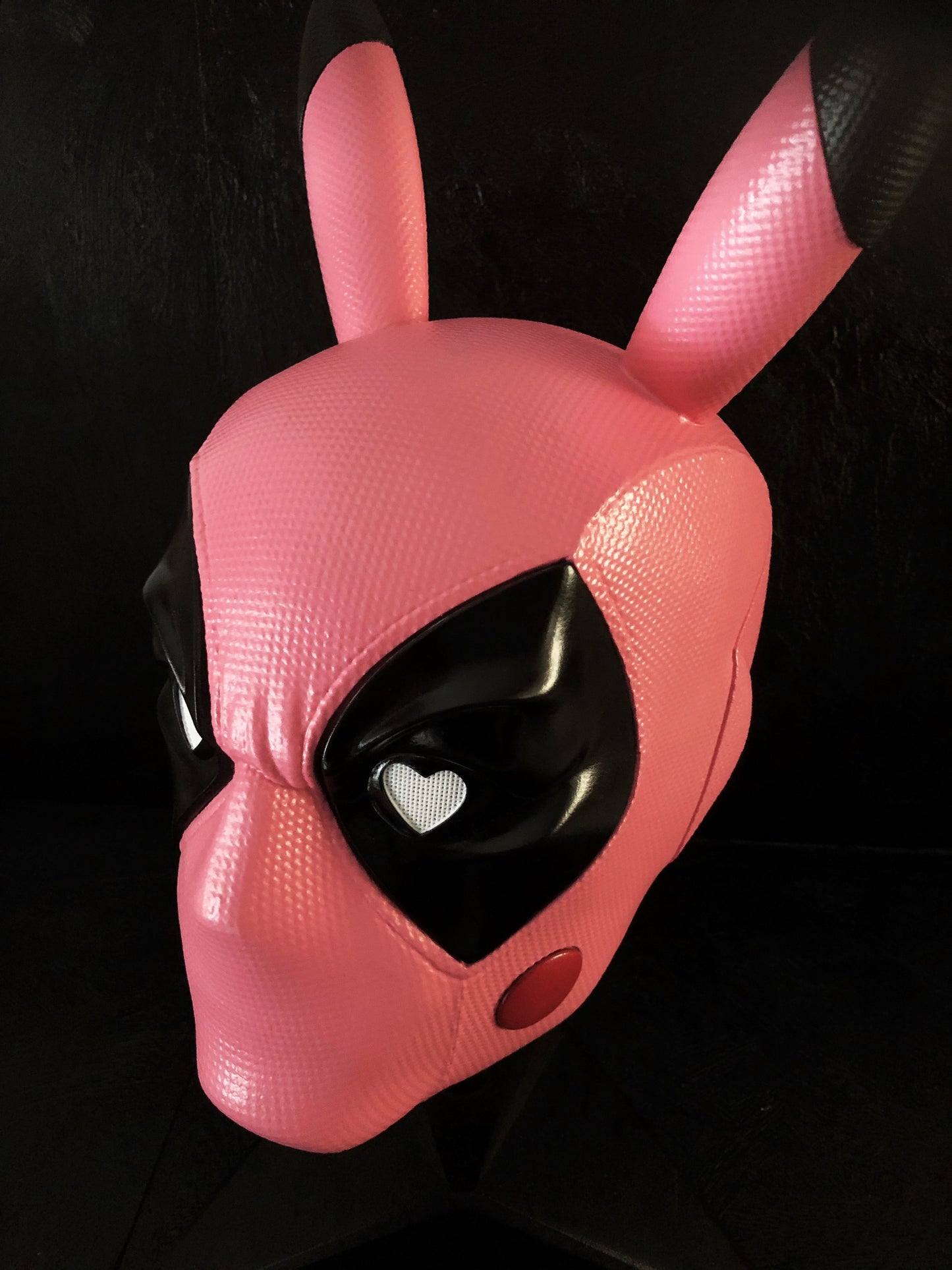 DEADPOOL - Pikapool Helmet (Pink Hearts)