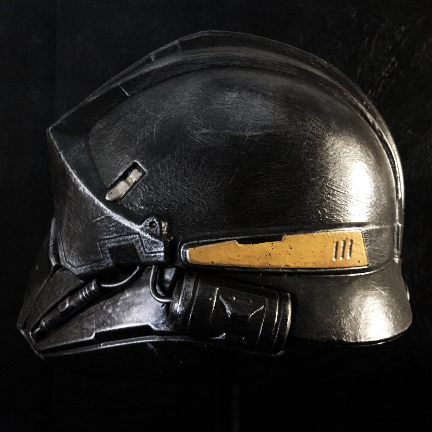 HELLDIVERS 2 - CE-81 Juggernaut Helmet