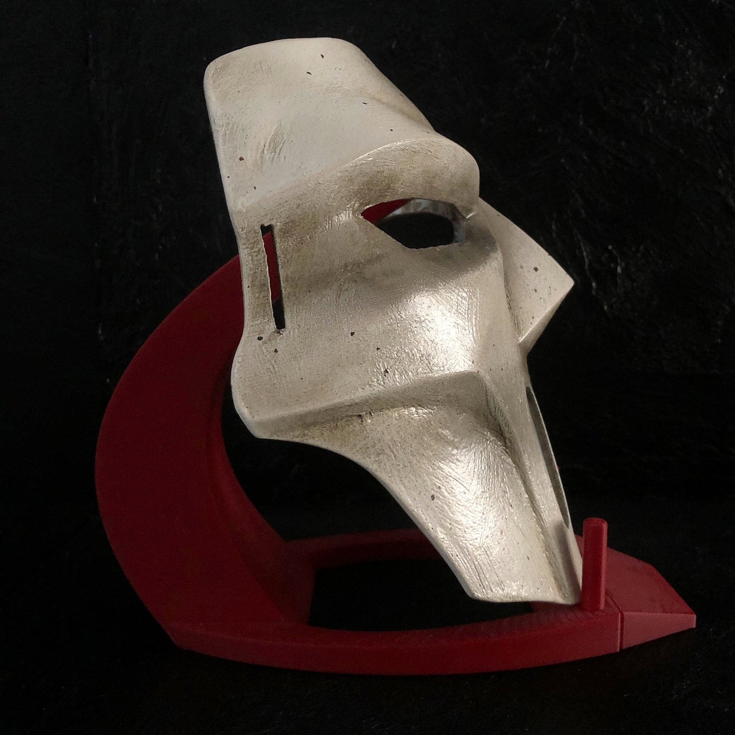 Mask Stand (Red) Accessory