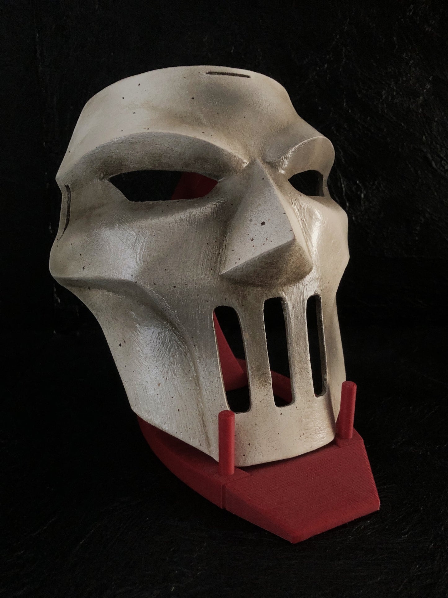Mask Stand (Red) Accessory