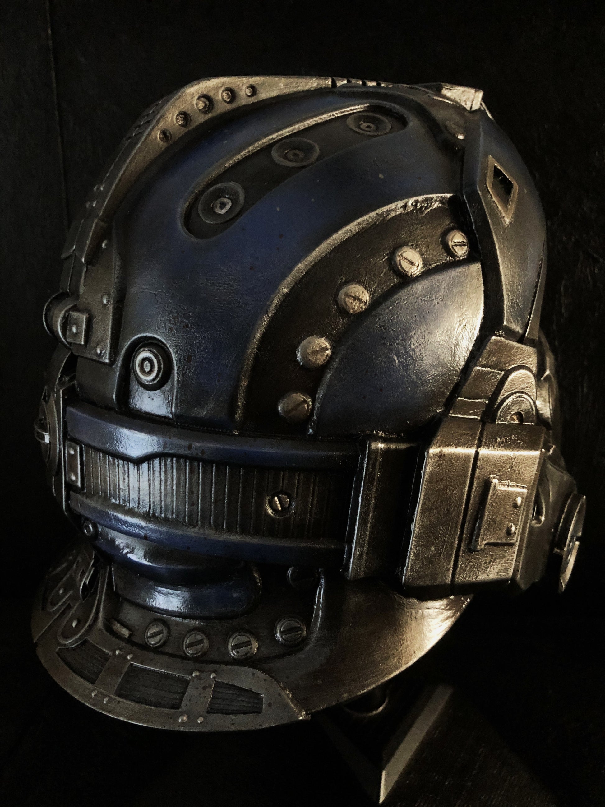 carmine motorcycle helmet GEARS OF WAR Clayton Carmine Helmet – KJPROPS