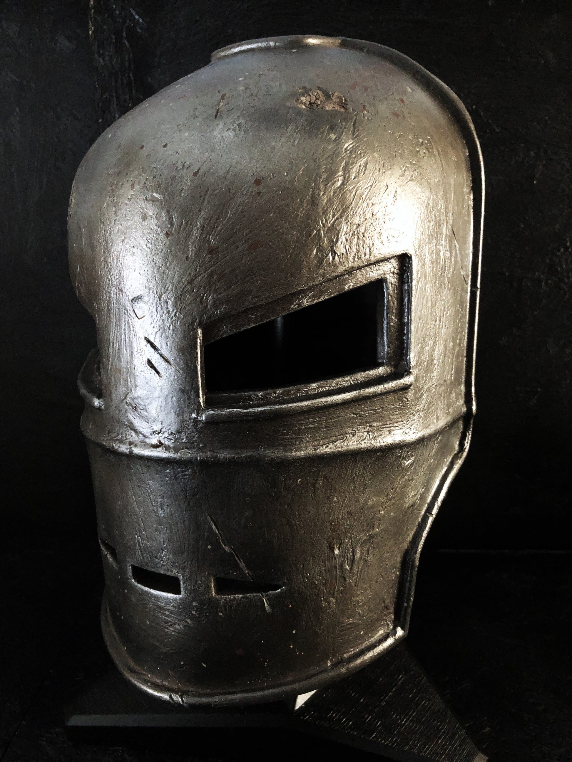 IRON MAN