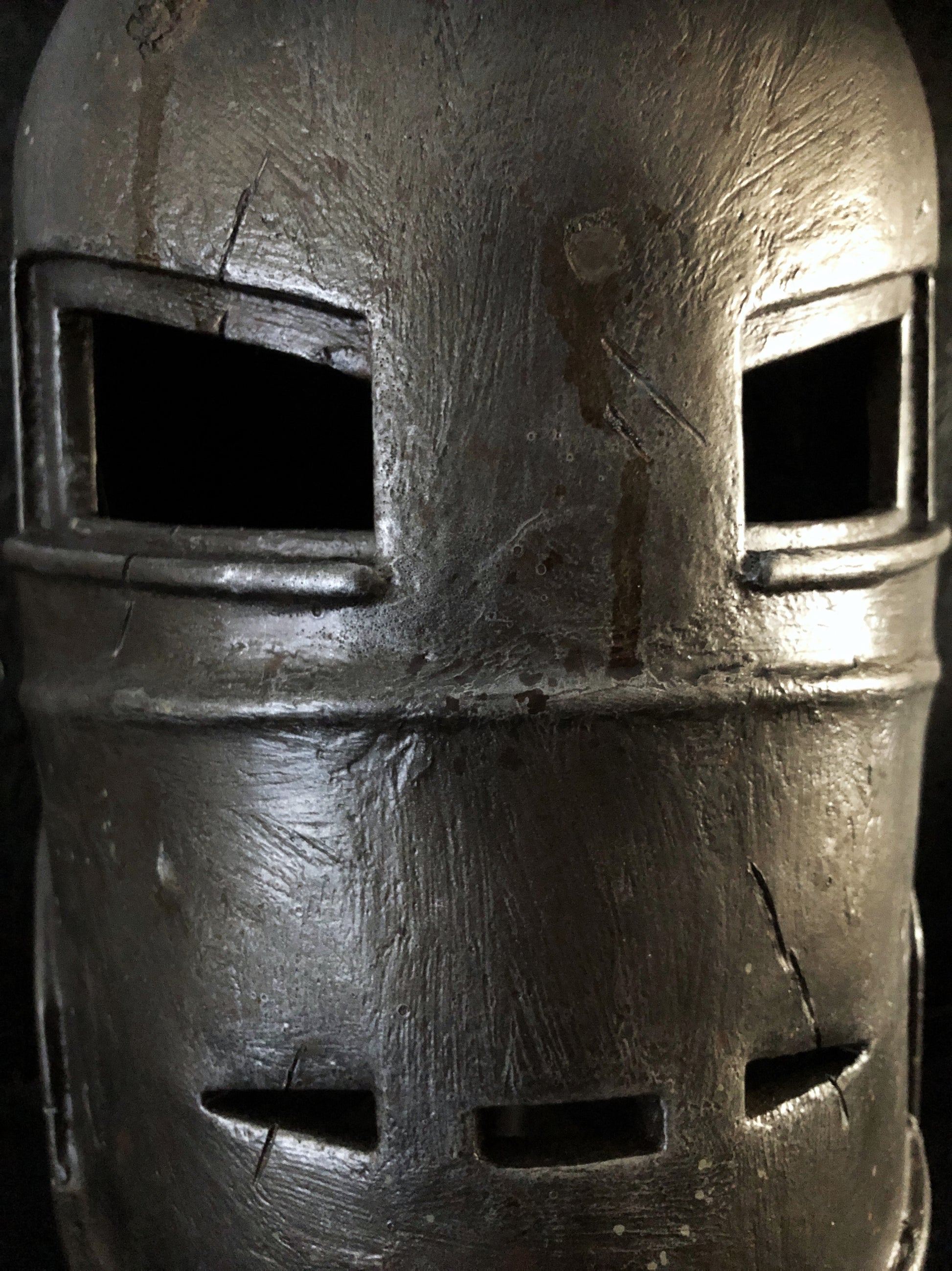 IRON MAN IRON MAN
